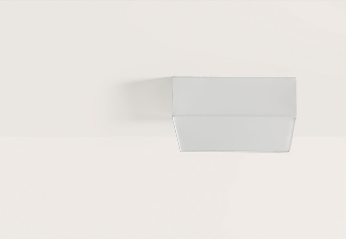 Tamb Ceiling Lamp, image: Aromas del Campo