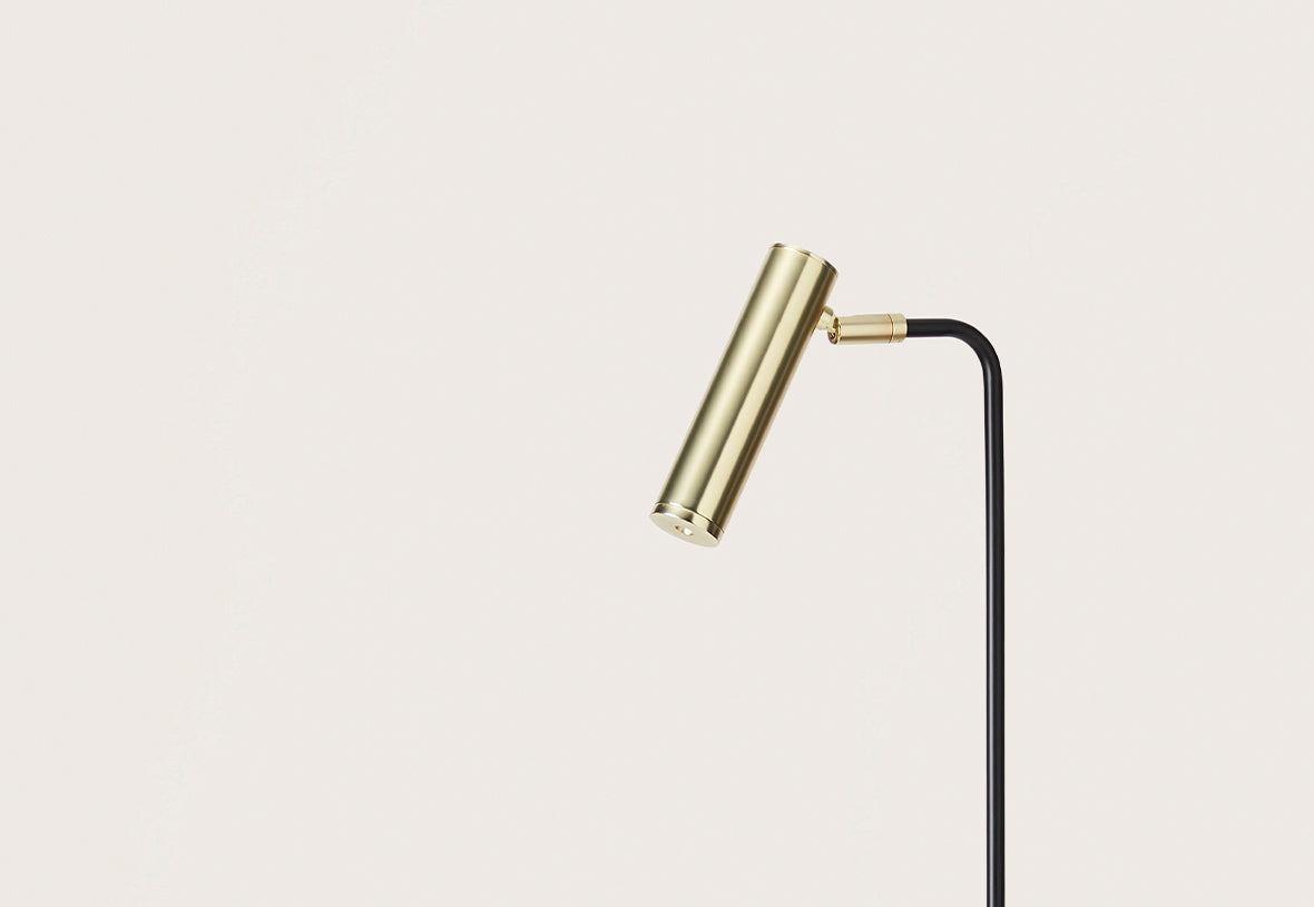 Maru Floor Lamp, image: Aromas