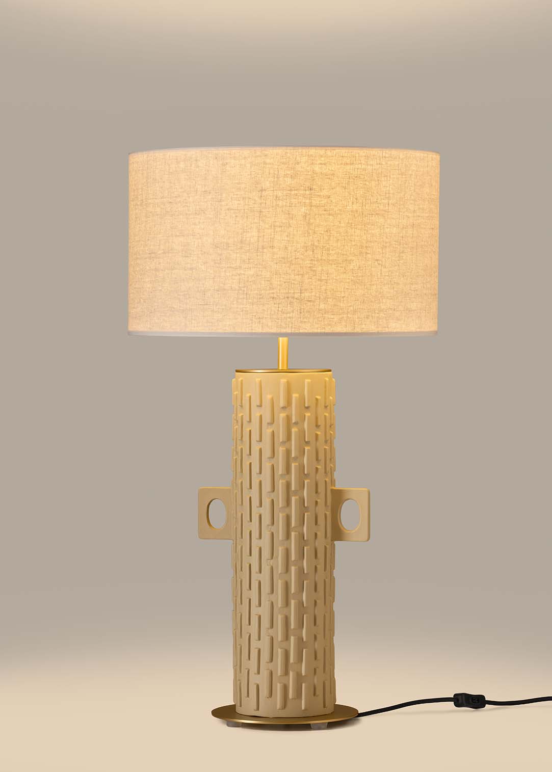 Yut Table Lamp, image: Aromas
