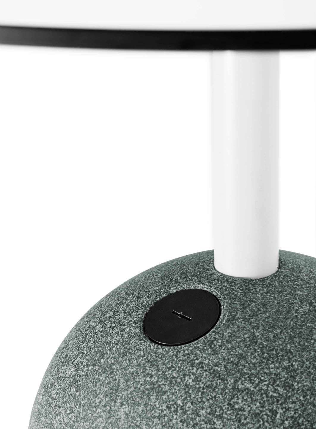Derlot Tonne Table