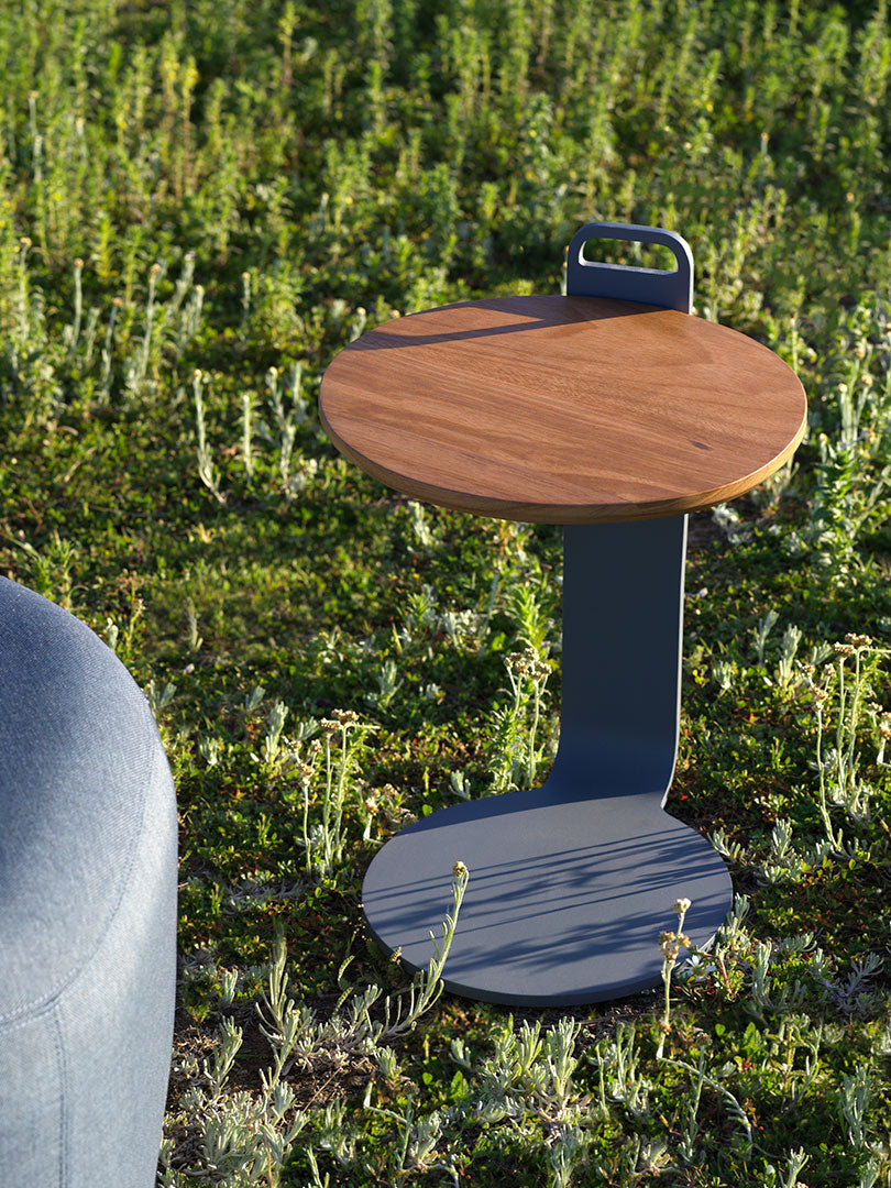 Isla coffee table, image: Gandia Blasco