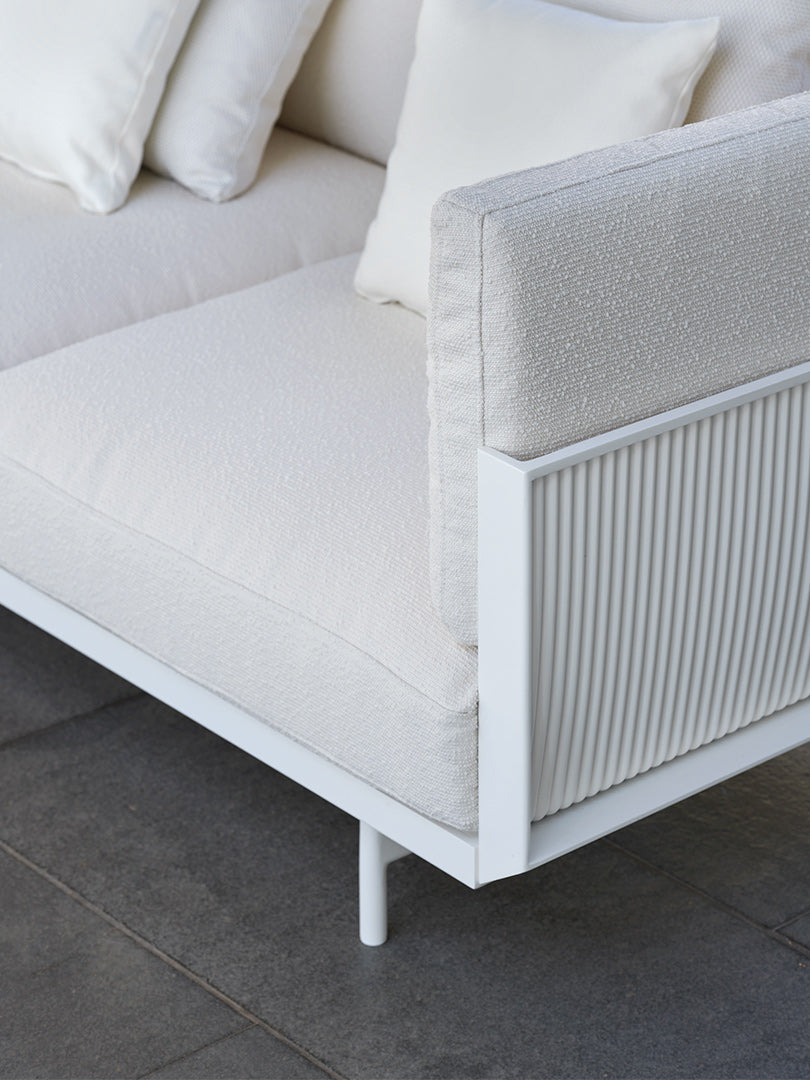 Onde 3 Seat Sofa, image: Gandia Blasco