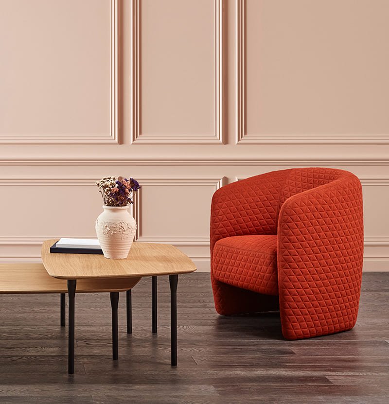 Plum armchair, image: Capdell