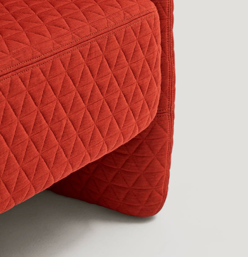 Plum armchair, image: Capdell