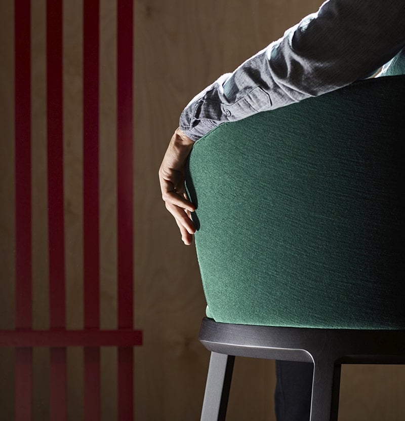 Capdell Aro Lounge Chair, upholstered, image: Capdell