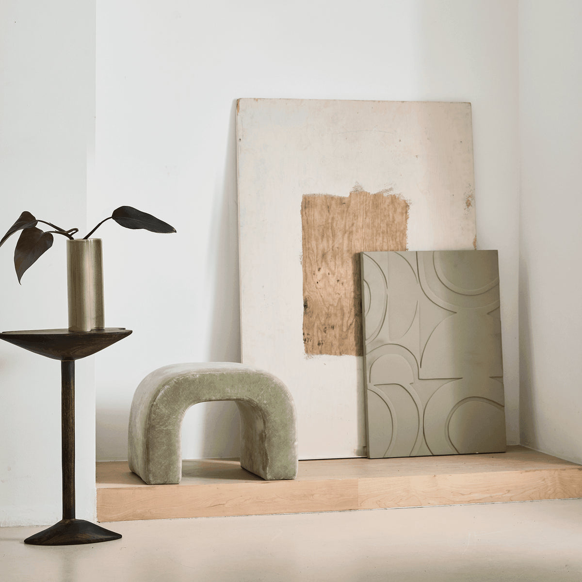 Wall decor Maru