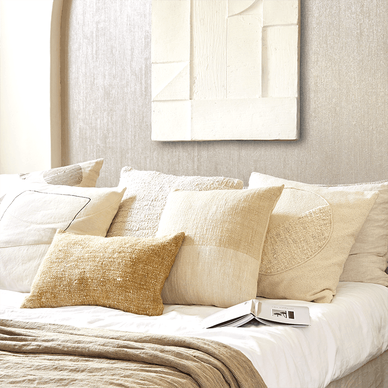 Cushion Ricamare Off White
