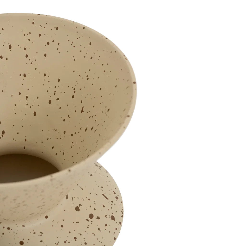 Vase Thandi