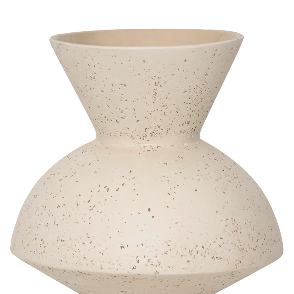 Vase Thabo