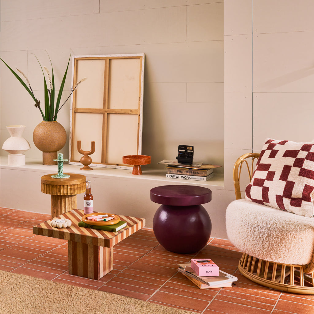 Coffee table Thak