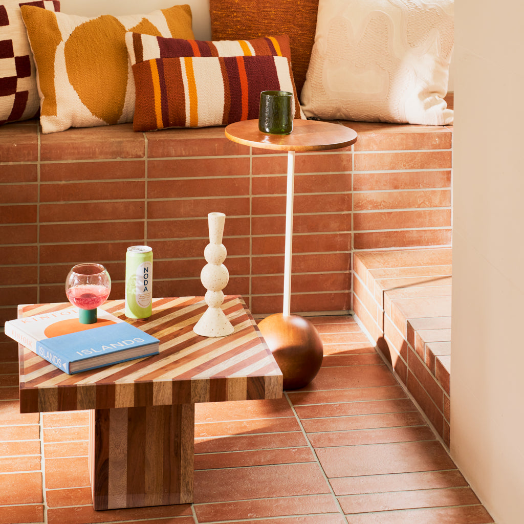 Coffee table Thak