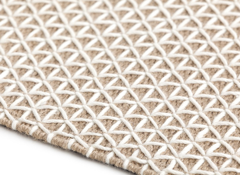GAN Raw Rug, White