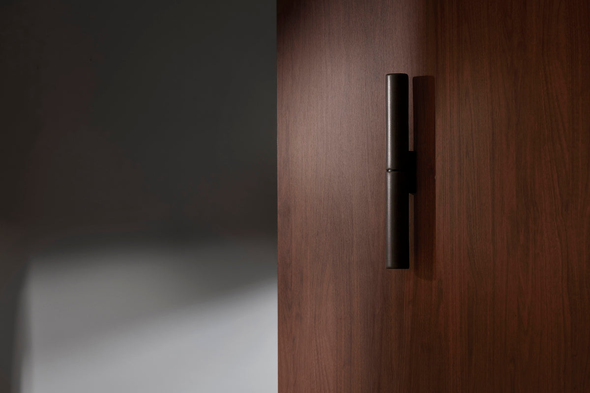 POTTER DS Wall sconce - on timber wall | Photo: Rakumba