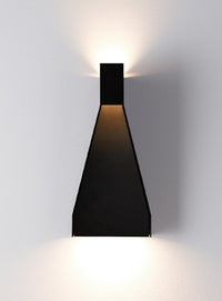 Standley Wall Lamp - black | Photo: Rakumba