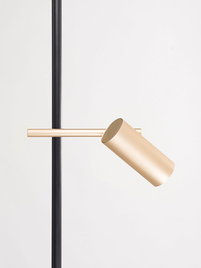 Typography Cilon Spot Rail Luminaire | Photo: Rakumba