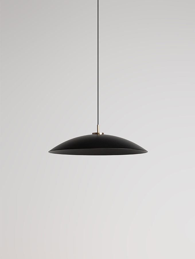SAYA Pendant 400 - packshot | Photo: Rakumba