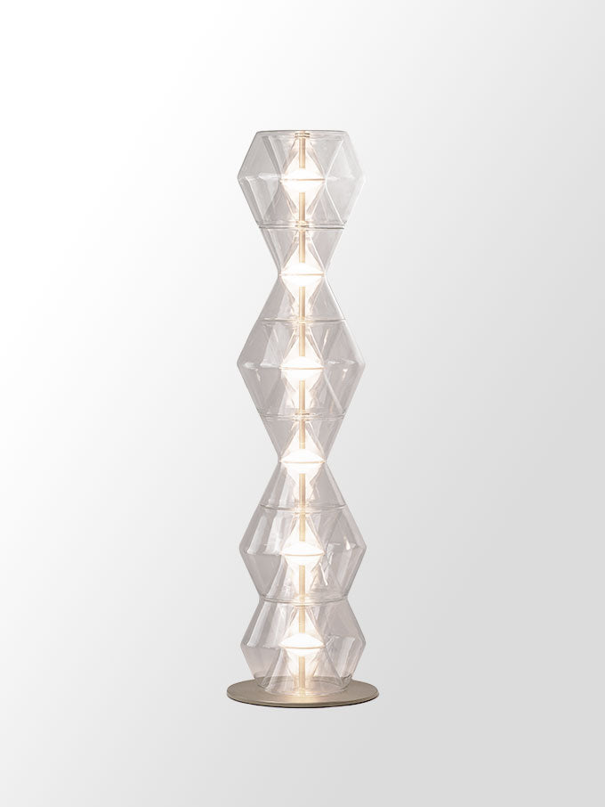 Argyle Floor Lamp | Photo: Rakumba
