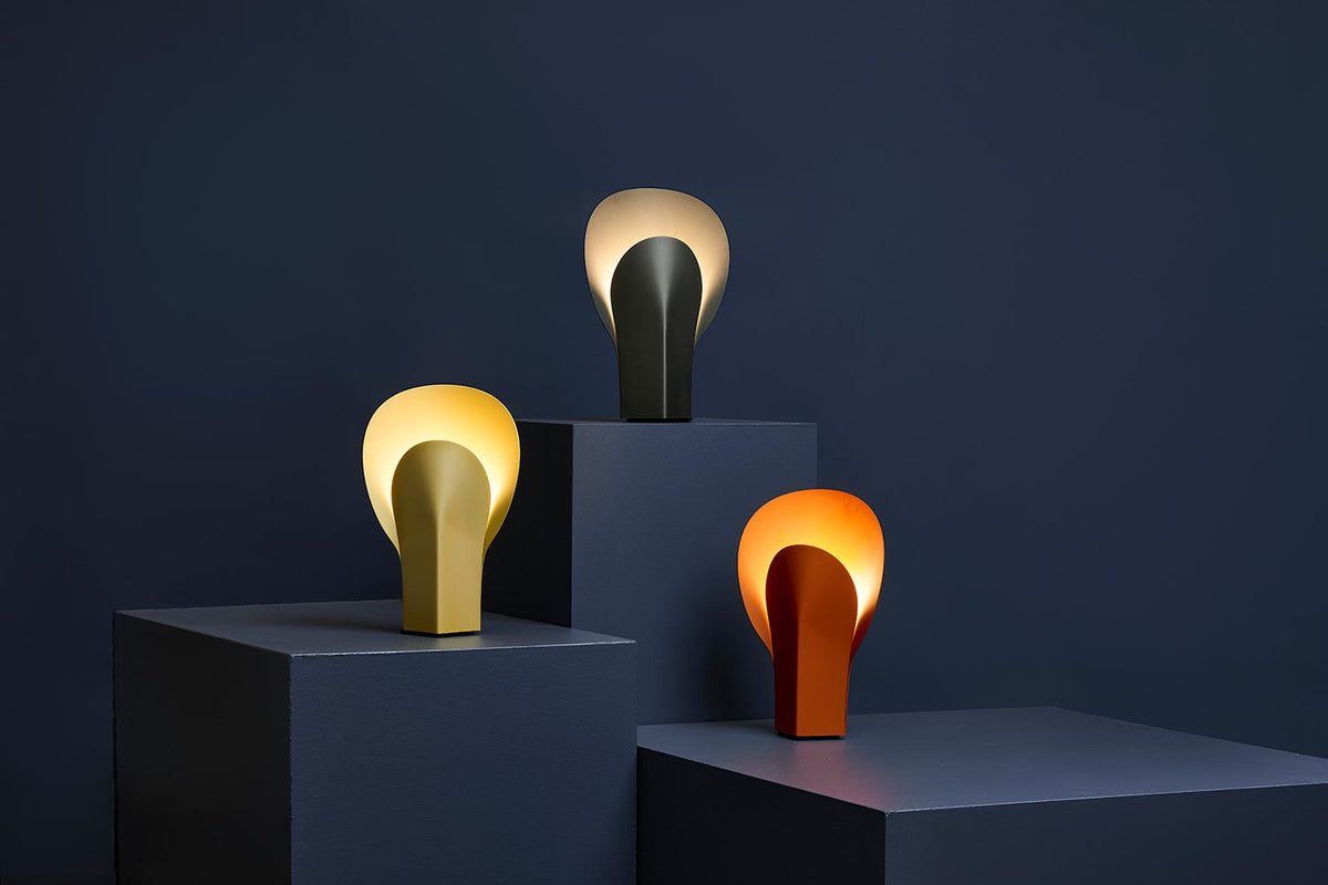 PLUME Table lamp - group of finishes | Photo: Rakumba