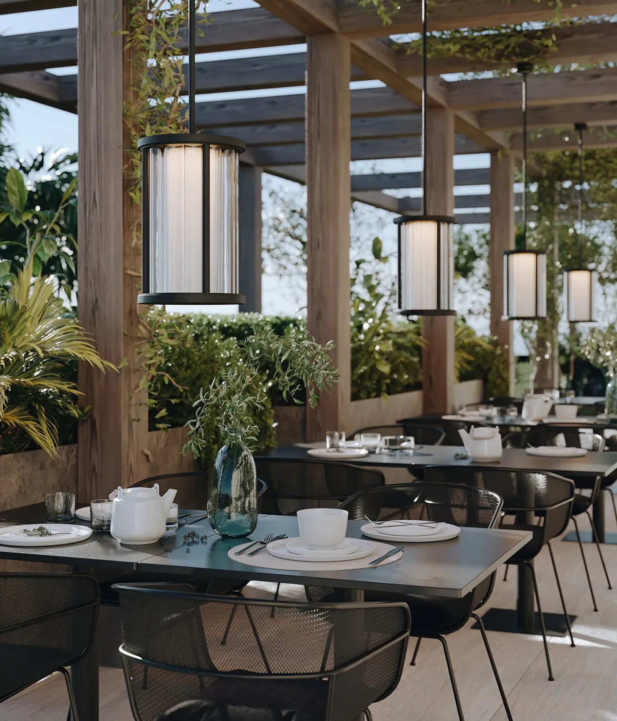 ION Pendant Classic 450 - pergola restaurant | Photo: Rakumba