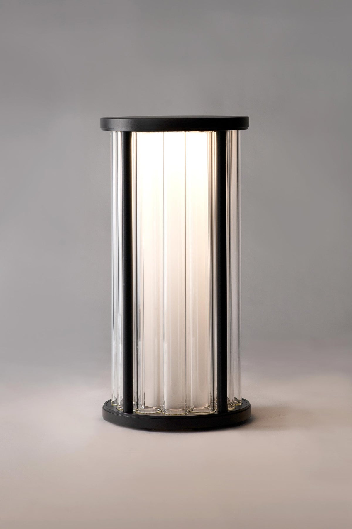 ION Floor Tall 600 - packshot | Photo: Rakumba