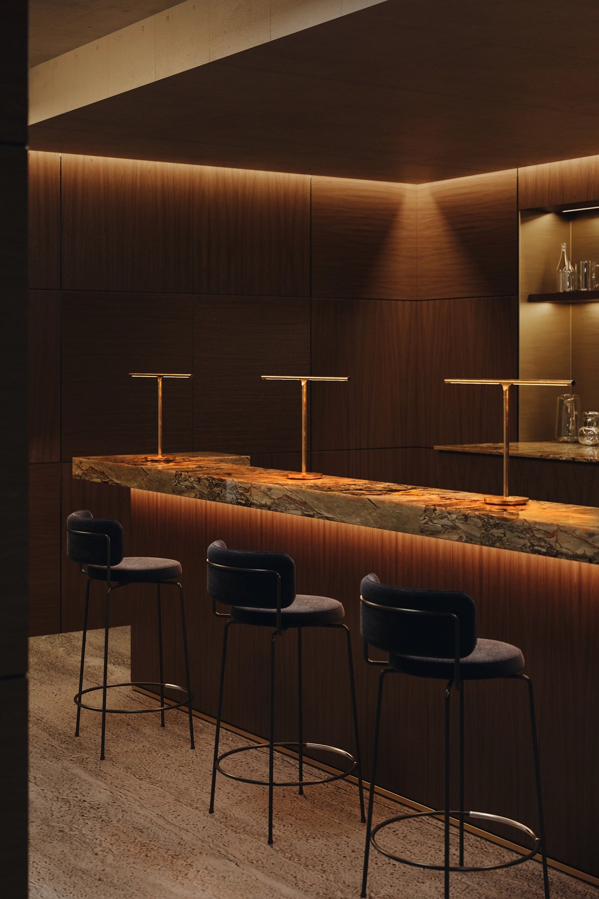 GALLERY Bankers - bar setting | Photo: Rakumba