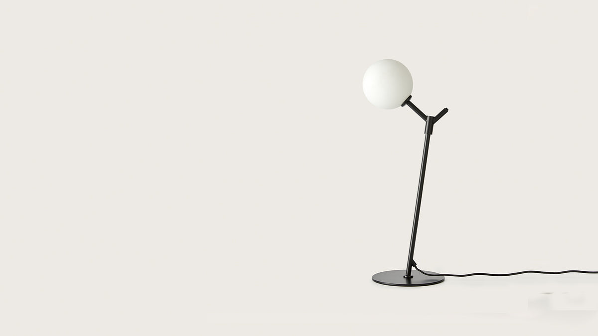 Atom Table Lamp, image: Aromas