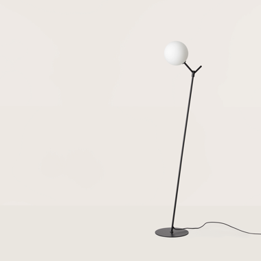 Atom Floor Lamp, image: Aromas