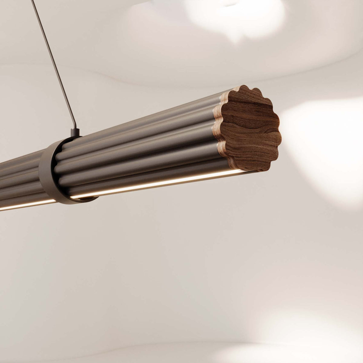 Niro Pendant, image: Aromas