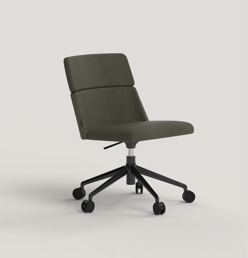 Concord Chair, 5-star swivel base on castors, image: Capdell