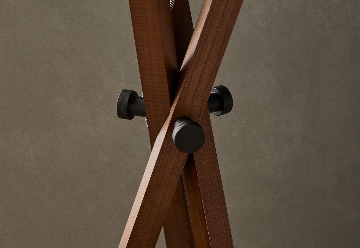 Cot Floor Lamp, image: Aromas