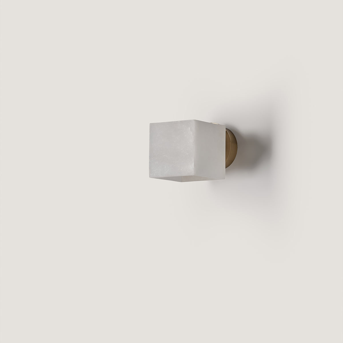 Cubic Wall Lamp, image: Aromas