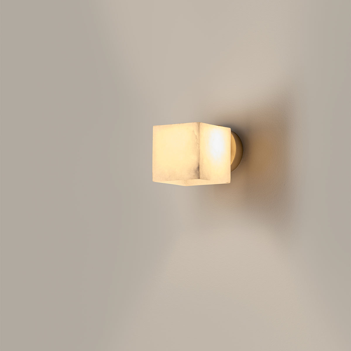 Cubic Wall Lamp, image: Aromas