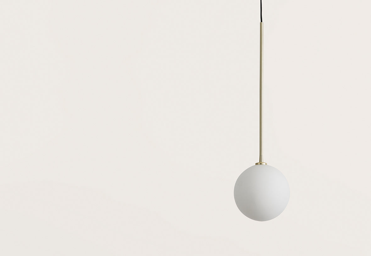 Ball Pendant, image: Aromas del Campo
