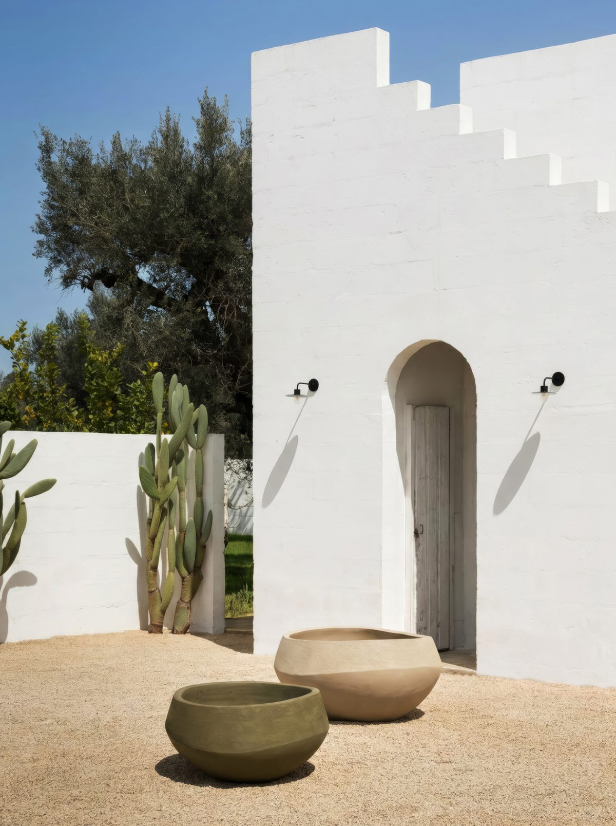 Atlantis Natural Planter by Domani