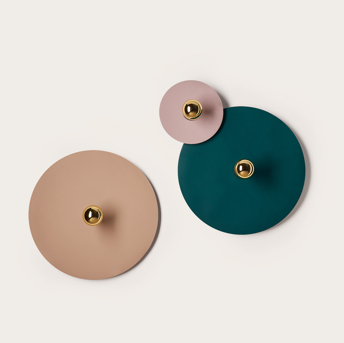 Flat Wall Lamp, image: Aromas