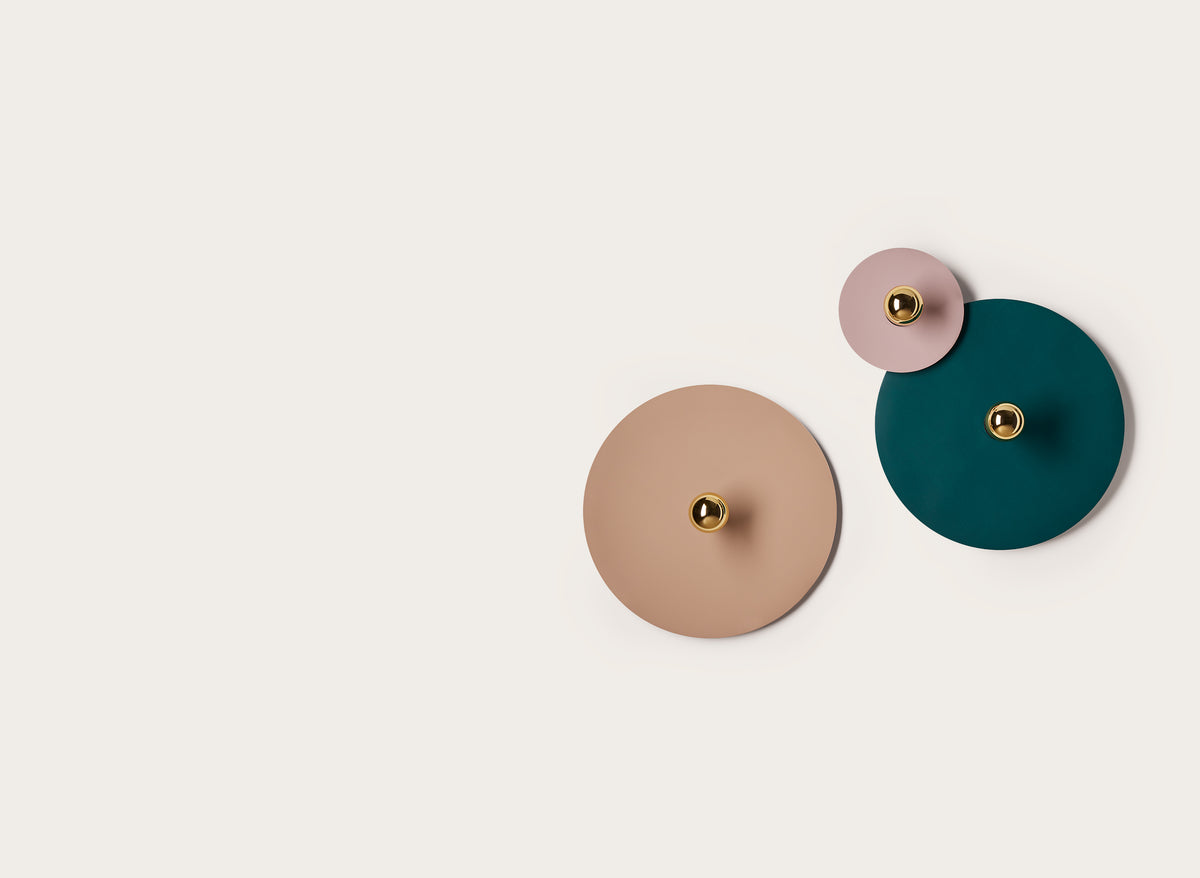 Flat Wall Lamp, image: Aromas