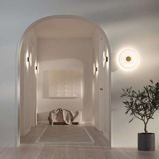 Glic Wall Lamp, image: Aromas