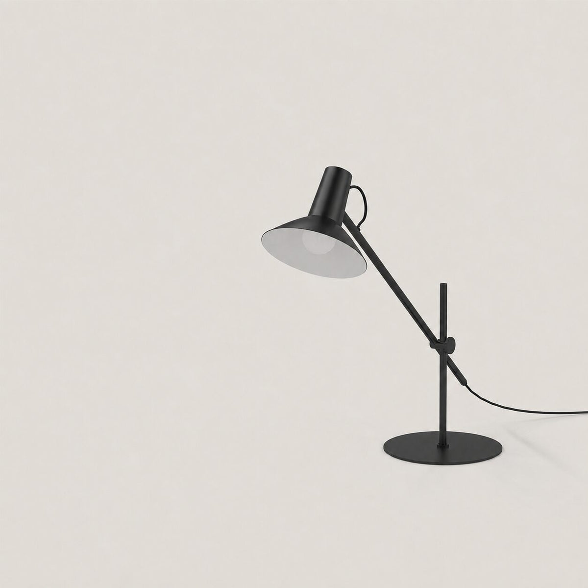 Hudo Table Lamp, image: Aromas