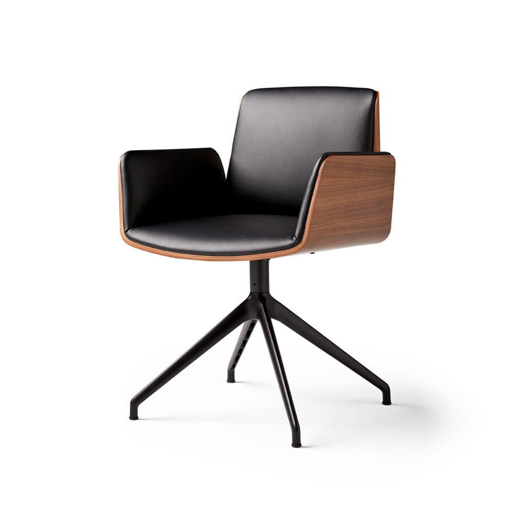 Punt Hug Chair