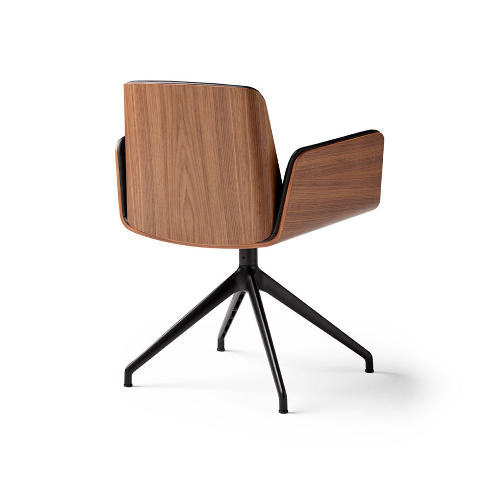 Punt Hug Chair