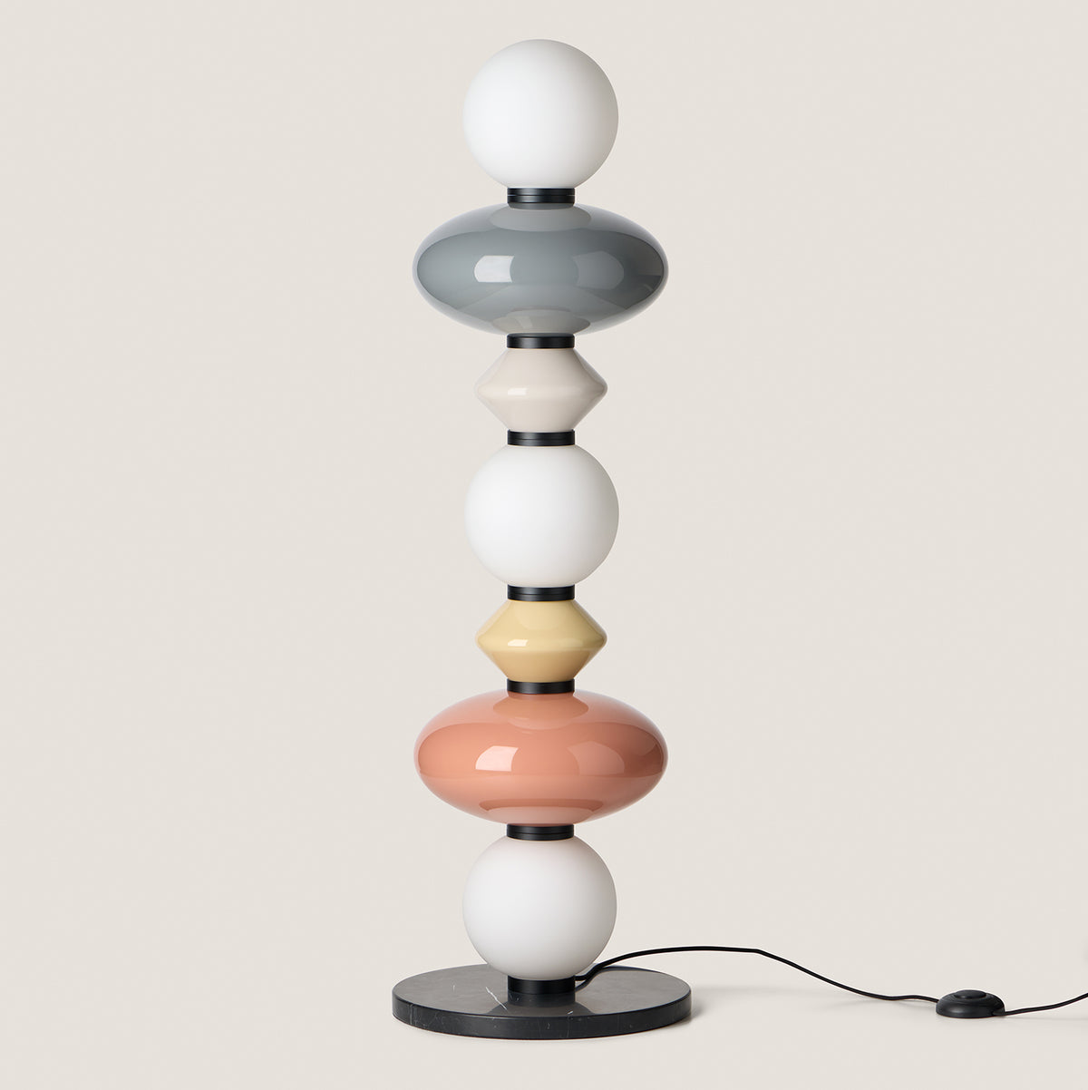 Mapi Floor Lamp, image: Aromas
