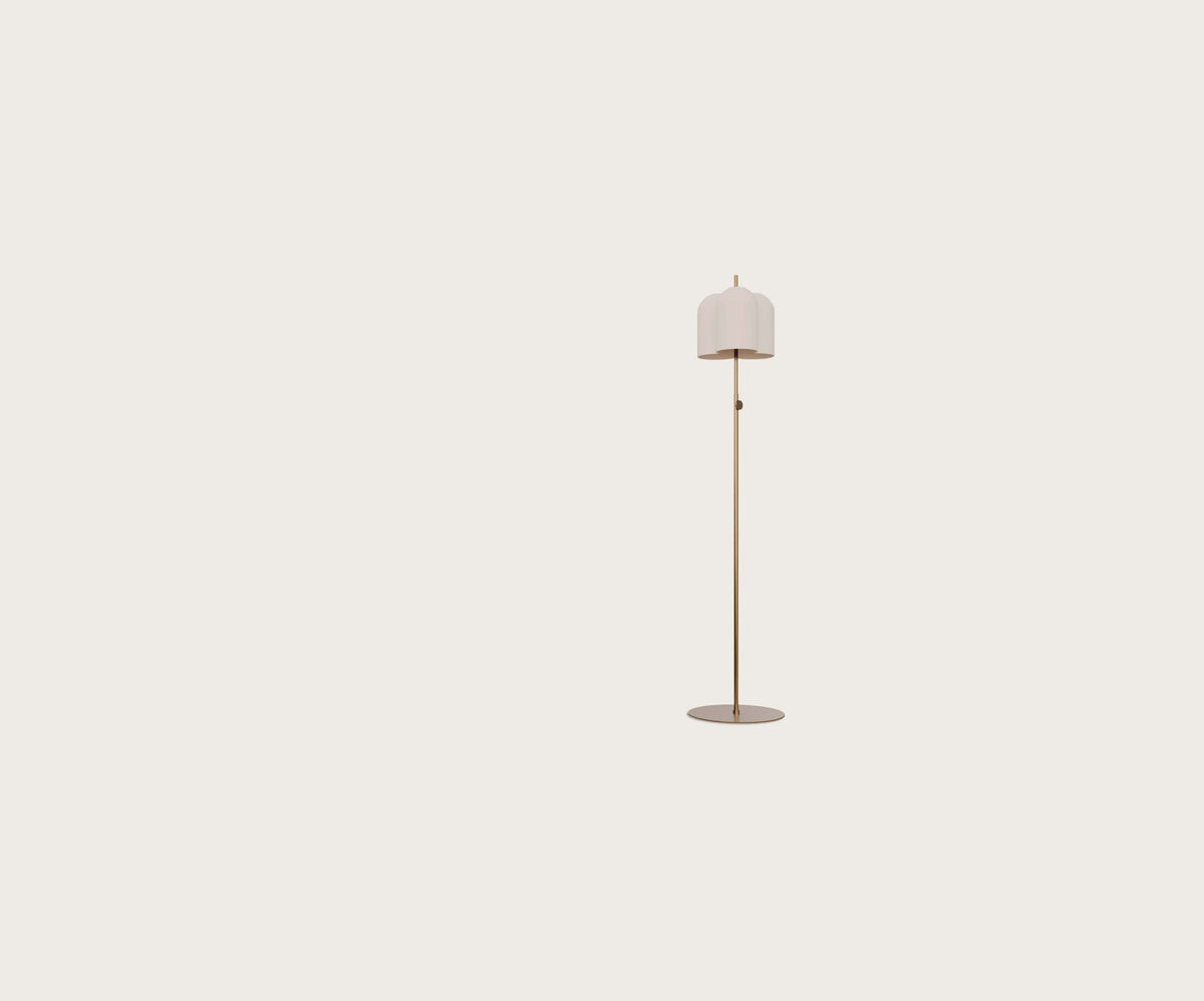 Oket Floor Lamp, image: Aromas