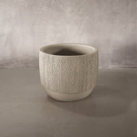Domani Moya pot Natural White small, image: Piet Boon