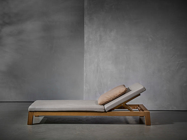 Piet Boon GIJS sunlounger in teak