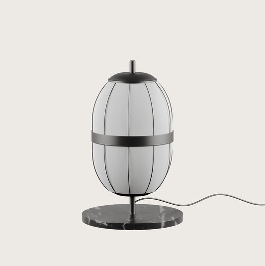 Pull Table Lamp, image: Aromas
