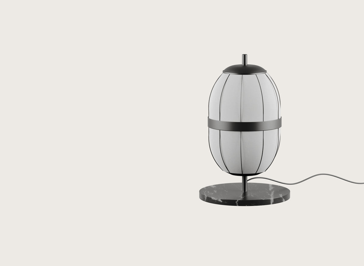 Pull Table Lamp, image: Aromas