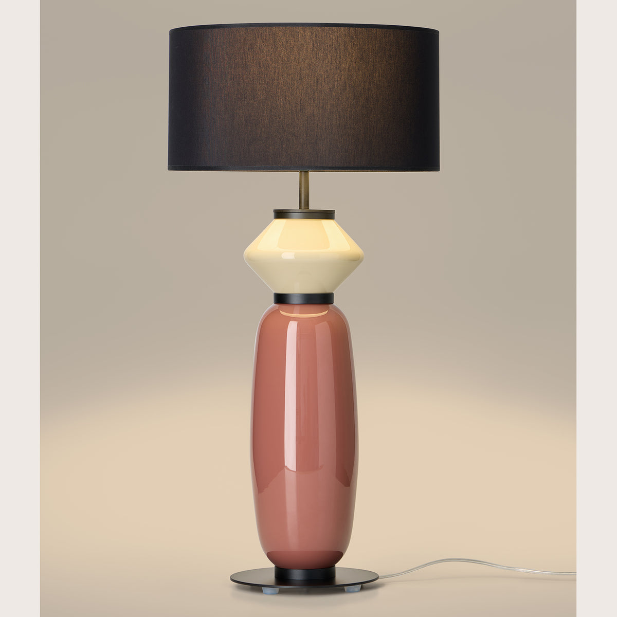 Papi Table Lamp, image: Aromas