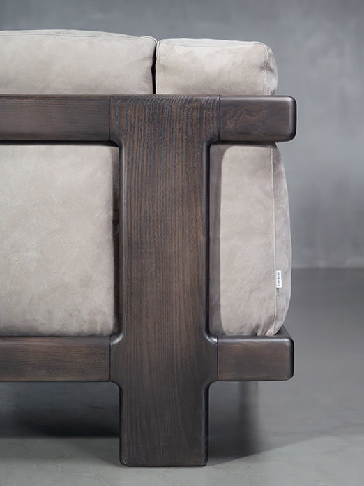 Piet Boon Tomi sofa side detail, image: Piet Boon