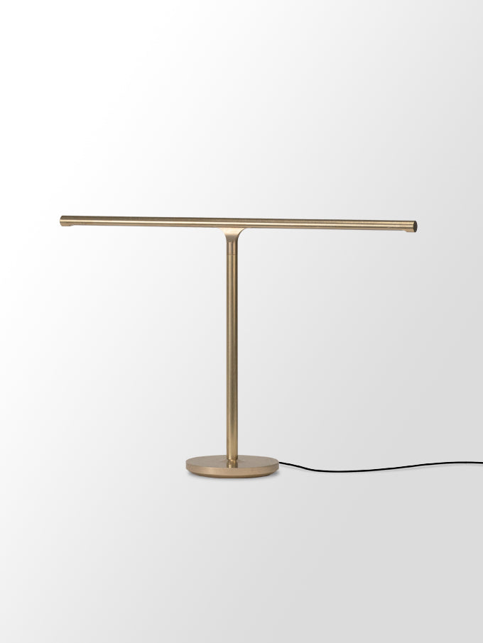Gallery Bankers Table Lamp | Photo: Rakumba