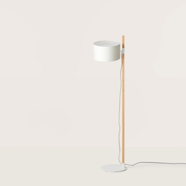 Riu Floor Lamp, image: Aromas